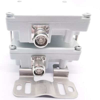 Combinaison à double bande basse PIM 617-2690MHz 3300-3800MHz 4.3-10-F DIN-F Rouge Intérieur/extérieur IP65