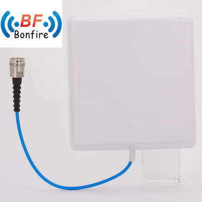 Panneau directionnel intérieur Siso Antenne 698-4000MHz 4.3-10 F avec conception directionnelle