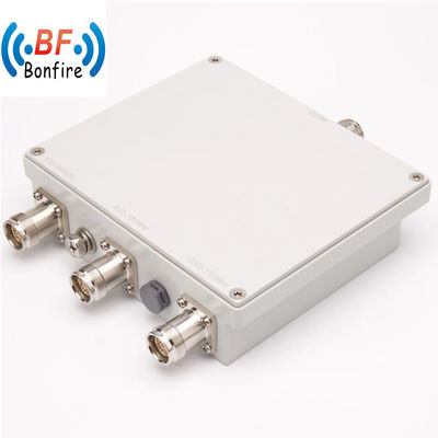 Combinateur RF extérieur tri-bande basse Pim Combinateur RF 698-960 1710-2170 2300-2700MHz IP65