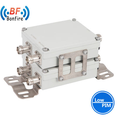Combinateur à double bande 690-960/1710-1920MHz