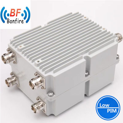 Combinateur à double bande 690-960/1710-1920MHz