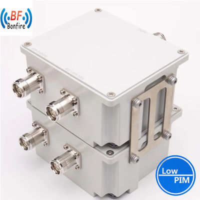 Combinateur à double bande 690-960/1710-1920MHz