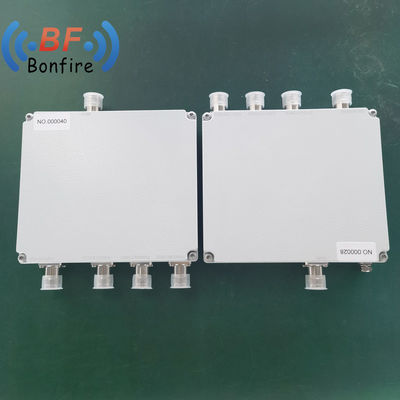 RF 5g intérieur combiné 1710-2700MHz Quadplexer avec 4in 1out Diplexer et N 4310 connecteur DIN