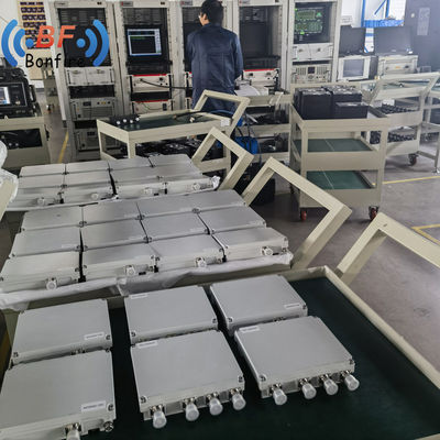RF 5g intérieur combiné 1710-2700MHz Quadplexer avec 4in 1out Diplexer et N 4310 connecteur DIN