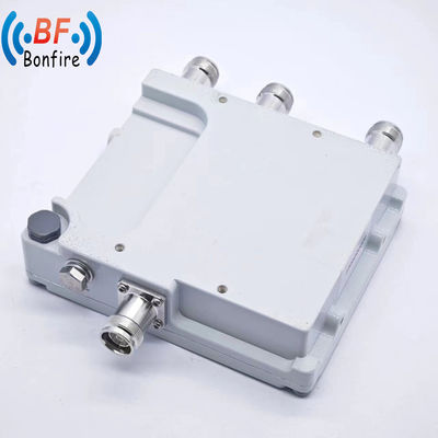 1710-2170MHz 2300-2690MHz RF Diplexeur Pim basse fréquence avec N connecteur féminin Combinaison 4 voies