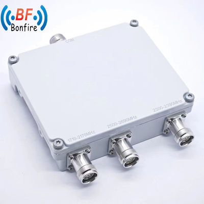 1710-2170MHz 2300-2690MHz RF Diplexeur Pim basse fréquence avec N connecteur féminin Combinaison 4 voies