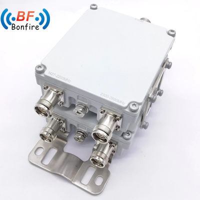 Double bande 1710-2170MHz 2300-2690MHz DIN Femme Twin-Duplexer pour la réalisation globale du projet