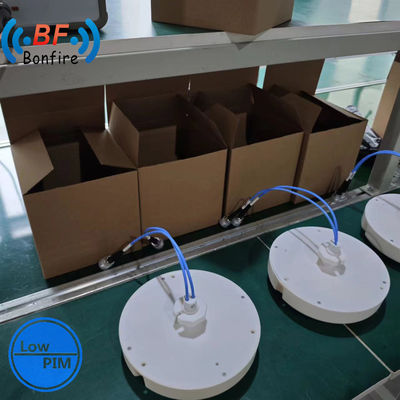 Intérieur 12dBi Gain N Connecteur féminin 3300-4000MHz 5g LTE Panneau de secteur extérieur