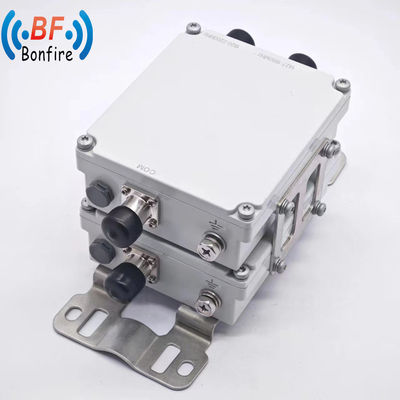 Interface IP65 intérieur/extérieur 4.3-10 F / DIN-F/DIN F Quadplexeur RF combiné 2300-2700MHz