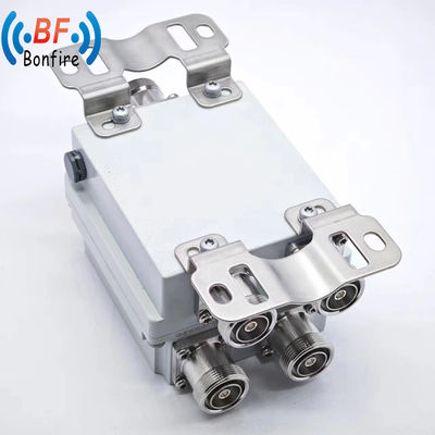 1710-1880/1920-2170/2300-2700MHz RF Triplexer Triple-Band Combiner pour une meilleure performance