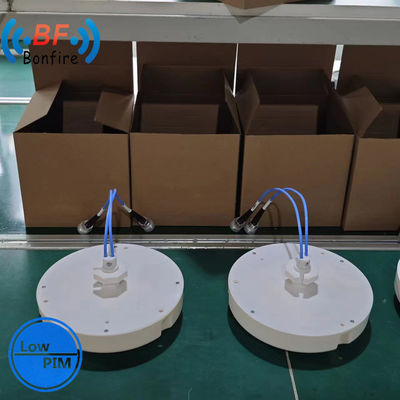 3300-4000MHz Antenne de panneau intérieur à basse fréquence Pim 4.3-10 Femme IP65 pour la gamme haute fréquence