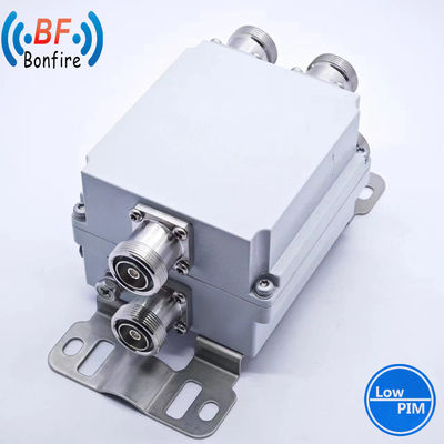 1710-2170MHz 2300-2690MHz Multiplexeur RF à cinq voies 4X1 Combinaison hybride