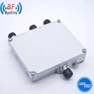1710-2170MHz 2300-2690MHz Duplexeur à large bande RF Diplexeur à basse fréquence Pim Combiner 4.3-10 Femme