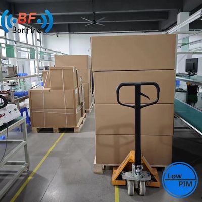 Antenne distribuée à l'intérieur - Omni-Antenne 698-4000MHz 5g Antenne RF de plafond pour Ibs Das