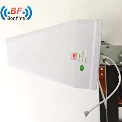 Antenne de plafond montage omnidirectionnel pour intérieur 698-4000MHz RF Antenne omni