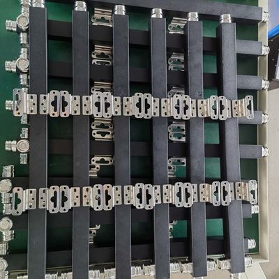Ultra large bande 3 voies basse Pim réactif Splitter haute puissance 350-3800MHz 4,3-10 F Noir