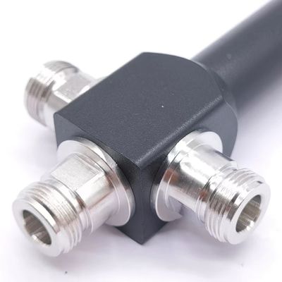 Splitter à haute puissance 698-4000MHz N F en gris Ultra large bande 2/3/4 Way Low Pim Réactif