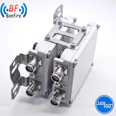 1710-2170MHz 2300-2690MHz Fréquence radio triplexeur Tri-bande RF combinateur Pim bas SMA Femme