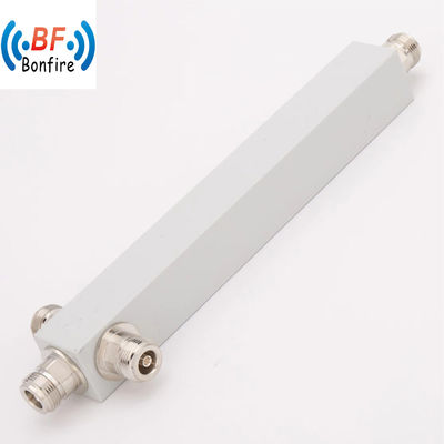 Paquet Poids brut 0,410 kg 698-4000 MHz Diviseur de puissance par impulsion à trois voies pour Das Ibs N-F