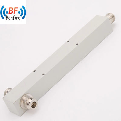 Interface N-F GFQ-5060-21101 Diviseur de puissance d'impulsion à deux voies pour une solution interne 5000-6000MHz