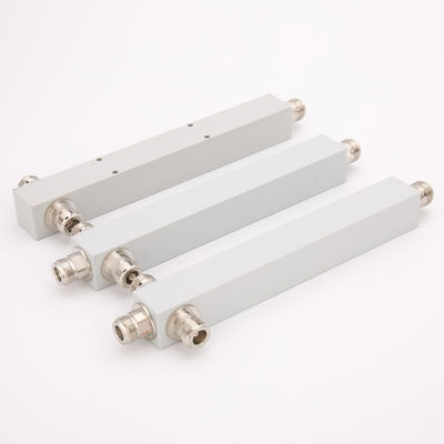 Interface N-F GFQ-5060-21101 Diviseur de puissance d'impulsion à deux voies pour une solution interne 5000-6000MHz