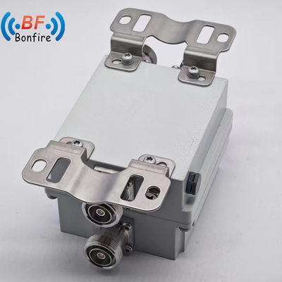 1710-1880 1920-2170 2300-2400 2500-2700MHz Diplexeur combiné avec interface DIN-F 4.3-10f