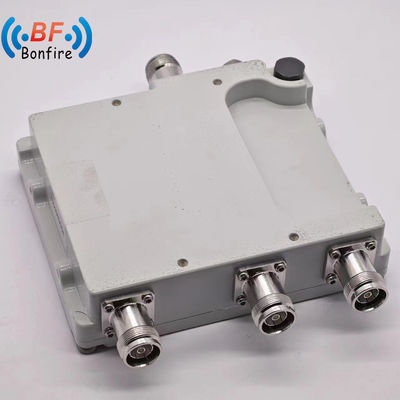 Connecteur triplexeur tri-bande N 4.3-10 DIN pour la livraison globale du projet Ibs/Das