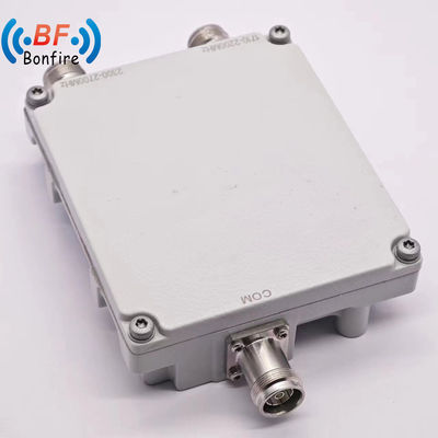 Combinateur à quatre bandes 5g Mul RF Combinateur Triplexer 1710-1880 1920-2170 2300-2400 2500-2700MHz