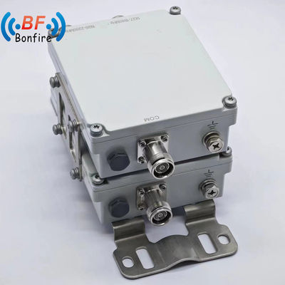 Combinateur 2 en 1 LTE Diplexeur 2 voies Combinateur de puissance Large gamme de fréquences pour polyvalent