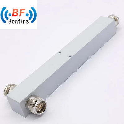 Splitter de puissance réactif à deux voies intérieur/extérieur -160dbc IP65 350-3800MHz N Femme gris