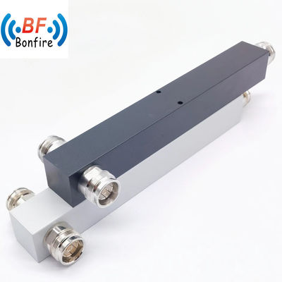 Splitter de puissance réactif à deux voies intérieur/extérieur -160dbc IP65 350-3800MHz N Femme gris