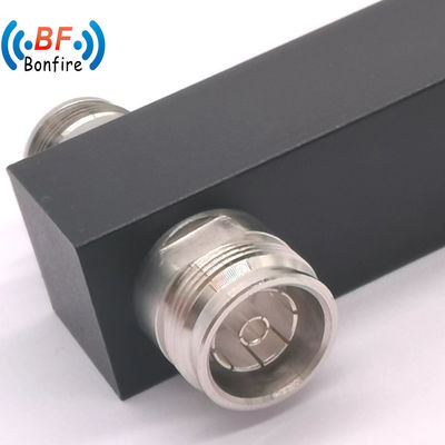 Splitter de puissance réactif à deux voies intérieur/extérieur -160dbc IP65 350-3800MHz N Femme gris