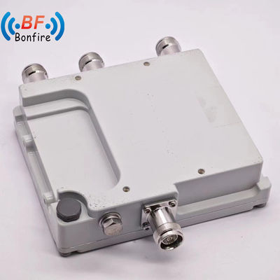 Twin Diplexer 1710-1880 1920-2170 2300-2400 2500-2700MHz Triplexer avec compatibilité avec l'Aisg