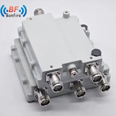 Twin Diplexer 1710-1880 1920-2170 2300-2400 2500-2700MHz Triplexer avec compatibilité avec l'Aisg