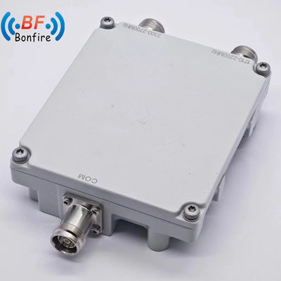 2300-2400 2500-2700MHz Triplexeur RF à basse fréquence Pim -150dbc avec connecteur N/4.3-10 et interface DIN-F