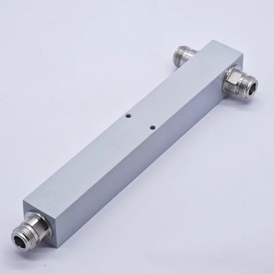 5000-6000MHz N Femme Diviseur de puissance à deux voies avec IP65 Package Poids brut 0,510kg