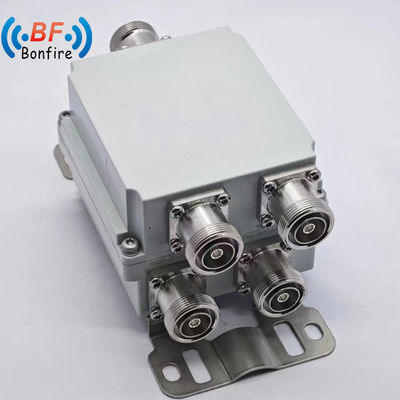 Solutions intégrées au bâtiment 100W Triplexeur UHF 698-960 1710-2170MHz Interface N-femme/BNC-femme