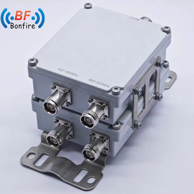1710-2170MHz 2300-2700MHz Triplexeur avec diplexeur RF à faible Pim -160dbc et connecteur 4.3-10-F