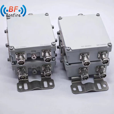 Le combinateur de diplexer à triplex direct 698-960 1710-2170 1920-2710 2300-2400 2500-2700MHz