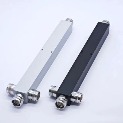 698-4200MHz Pim-160dbc Diviseur de puissance 3 voies avec connecteur de type N Voir le tableau des données ci-dessous