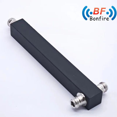 2 façons de séparer la puissance 617-4000MHz N Femme IP65 couture 22,00cm * 7,00cm * 4,00cm Taille du paquet