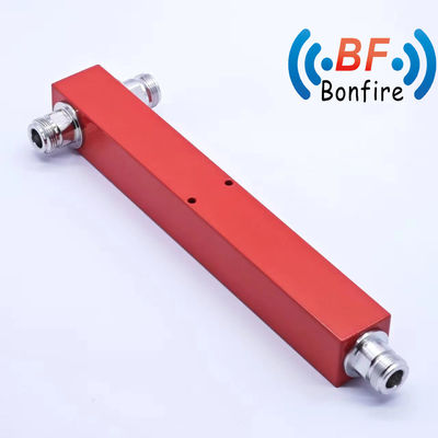 2 façons de séparer la puissance 617-4000MHz N Femme IP65 couture 22,00cm * 7,00cm * 4,00cm Taille du paquet