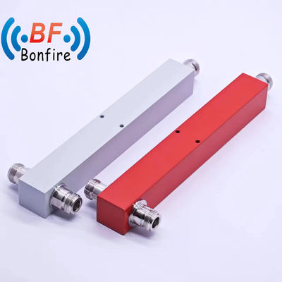 2 façons de séparer la puissance 617-4000MHz N Femme IP65 couture 22,00cm * 7,00cm * 4,00cm Taille du paquet