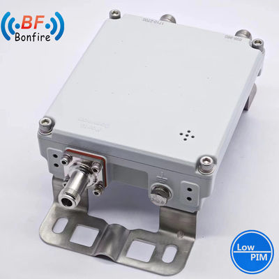 2300-2400 2500-2700MHz RF Combiner -155dbc 300W Triplexer RF Diplexer avec connecteur DIN-F