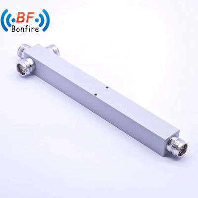 0.510kg Paquet Poids brut OEM/ODM Diviseur de puissance à trois voies 617-4000MHz SMA Femme