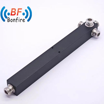 Paquet Poids brut 0,510 kg Diviseur de puissance à 4 voies SMA Femme Type 617-4000MHz
