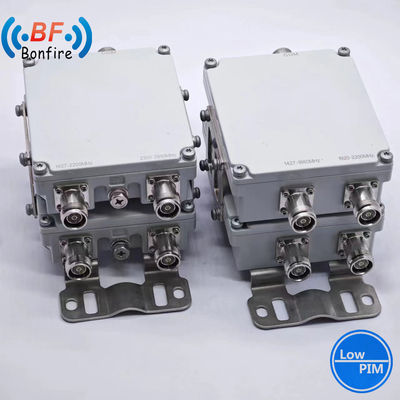 Le compositeur RF Triplexer Diplexer 1710-1880 1920-2170 2300-2400