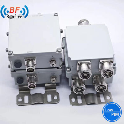 Le compositeur RF Triplexer Diplexer 1710-1880 1920-2170 2300-2400