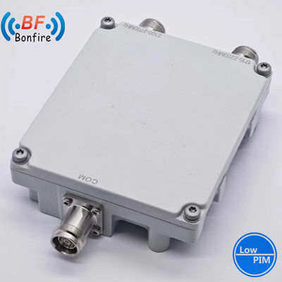 4.3-10f DIN-F IP67 Basse Pim -150dbc Triplexeur RF Duplexeur à double bande combiné pour les applications