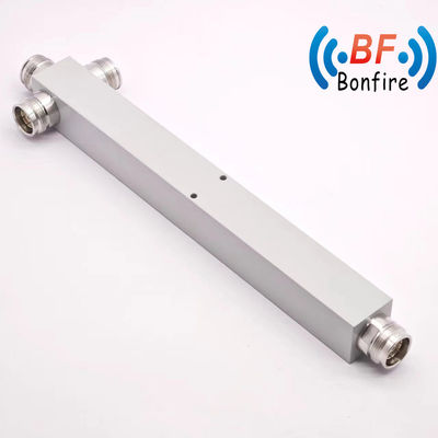 Diviseur de puissance à 2 voies 617-4000MHz RF Diviseur de puissance par cavité -160dbc pour diverses applications